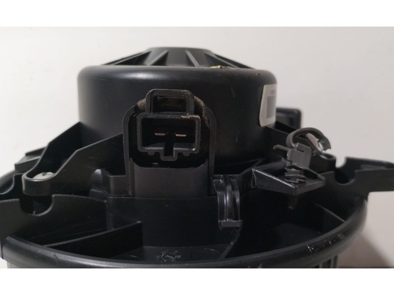 Recambio de motor calefaccion para opel insignia berlina cosmo referencia OEM IAM 5242673401 78214 