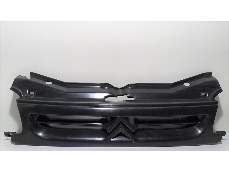 Recambio de rejilla delantera para citroën berlingo 1.9 diesel referencia OEM IAM 107071705 58645 