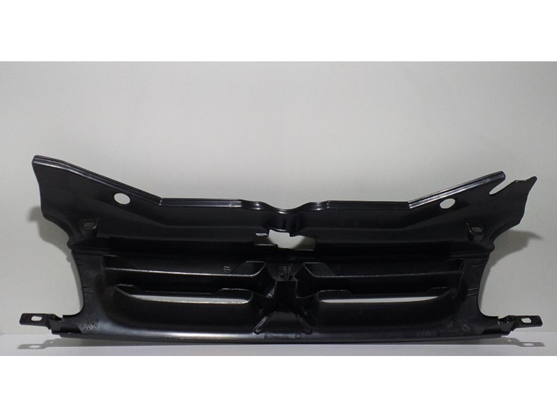 Recambio de rejilla delantera para citroën berlingo 1.9 diesel referencia OEM IAM 107071705 58645 