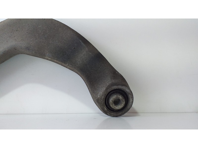 Recambio de brazo suspension superior trasero izquierdo para audi q5 (8r) 3.0 tdi referencia OEM IAM 8K0505323F 68901 