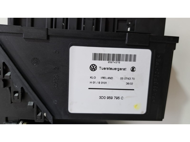 Recambio de motor elevalunas trasero izquierdo para volkswagen touareg (7la) v6 referencia OEM IAM 3D0959795C 75924 