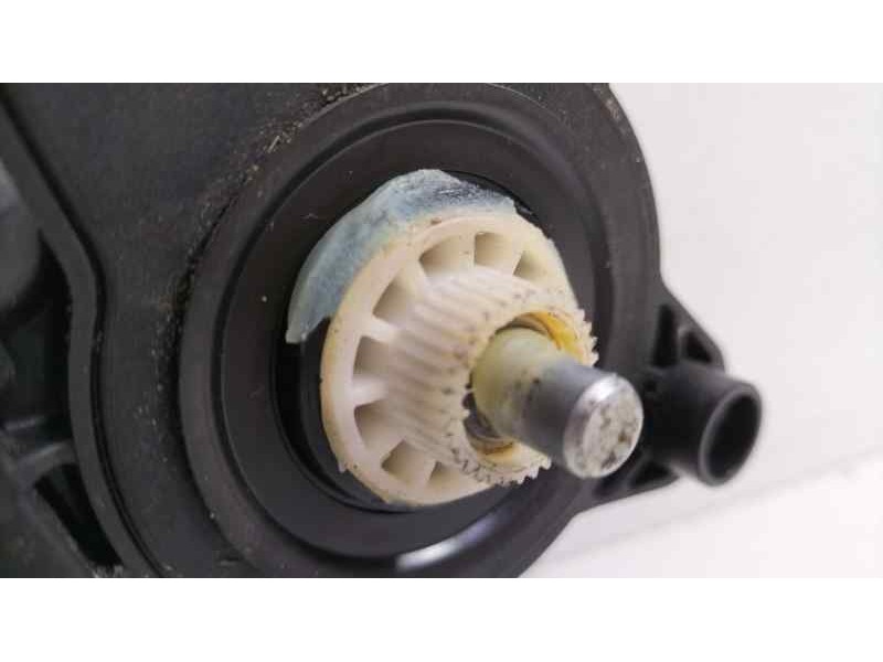 Recambio de motor elevalunas trasero derecho para mercedes-benz clase s (w220) berlina 500 (220.075) referencia OEM IAM A2208200