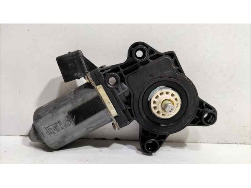 Recambio de motor elevalunas trasero derecho para mercedes-benz clase s (w220) berlina 500 (220.075) referencia OEM IAM A2208200