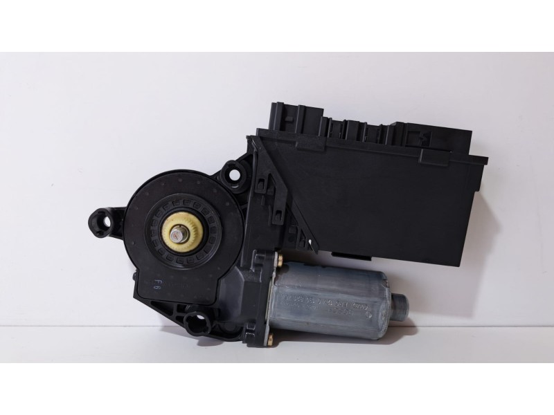 Recambio de motor elevalunas trasero derecho para volkswagen touareg (7la) v6 referencia OEM IAM 3D0959794C 75925 