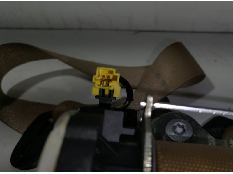 Recambio de cinturon seguridad trasero derecho para mercedes-benz clase r (w251) 320 cdi l (251.122) referencia OEM IAM A2518600