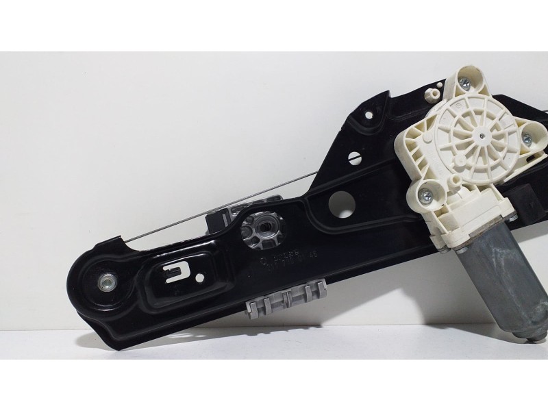 Recambio de elevalunas trasero izquierdo para mercedes-benz clase e (w211) berlina e 500 4-matic (211.090) referencia OEM IAM A2