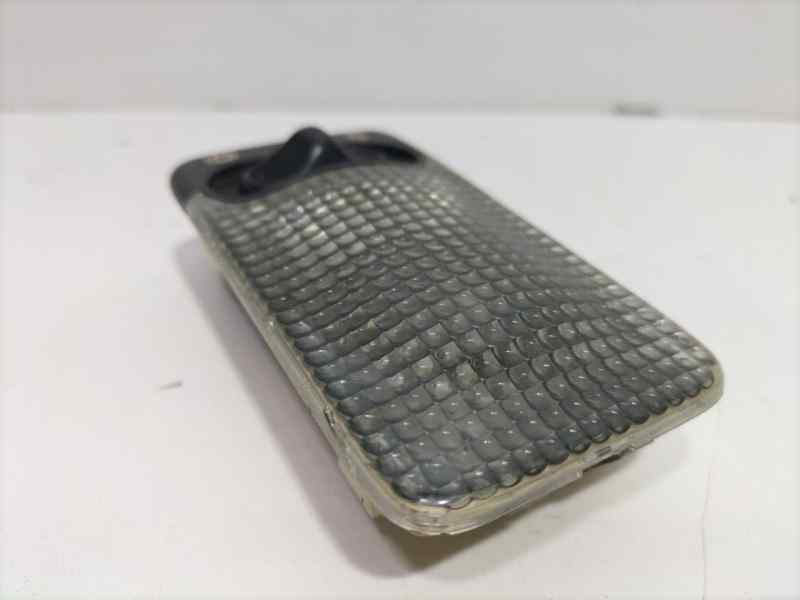 Recambio de luz interior para peugeot 206 berlina xt referencia OEM IAM 9625049077 82197 