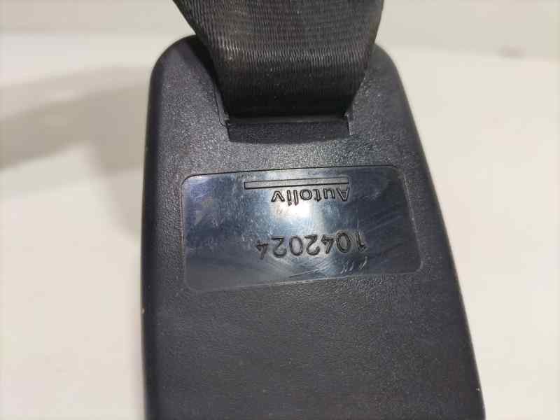 Recambio de cinturon seguridad trasero izquierdo para peugeot 206 berlina xt referencia OEM IAM KFW 82122 