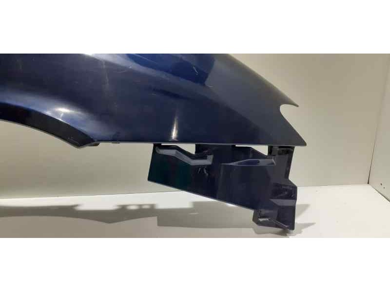 Recambio de aleta delantera derecha para lancia phedra (180) 2.2 jtd 16v emblema referencia OEM IAM 1493182088 43134 