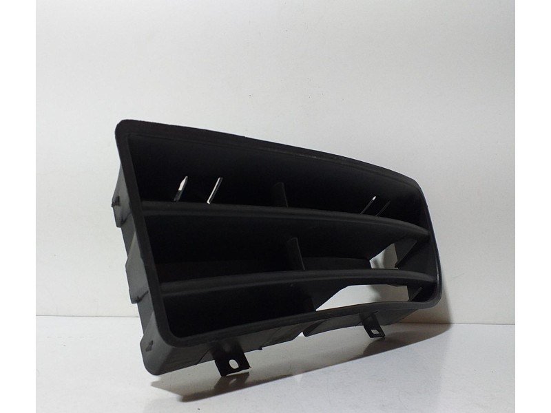Recambio de rejilla paragolpes delantero para volkswagen golf iv berlina (1j1) advance referencia OEM IAM 107232122 68921 