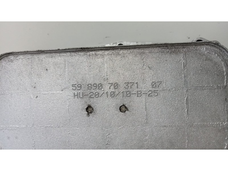 Recambio de enfriador aceite motor para land rover discovery 4 3.0 td v6 cat referencia OEM IAM 5989070371 75962 R