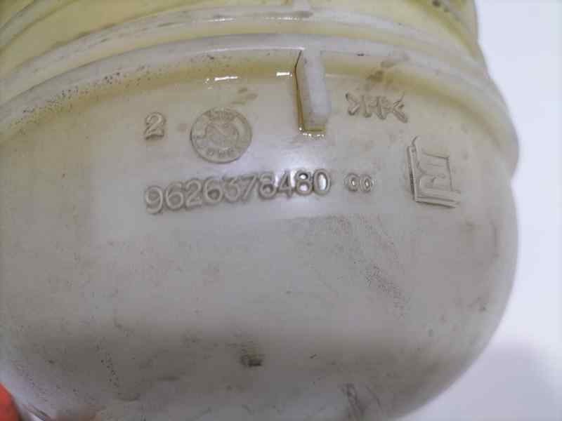 Recambio de deposito expansion para peugeot 206 berlina xt referencia OEM IAM 9626378480 82131 