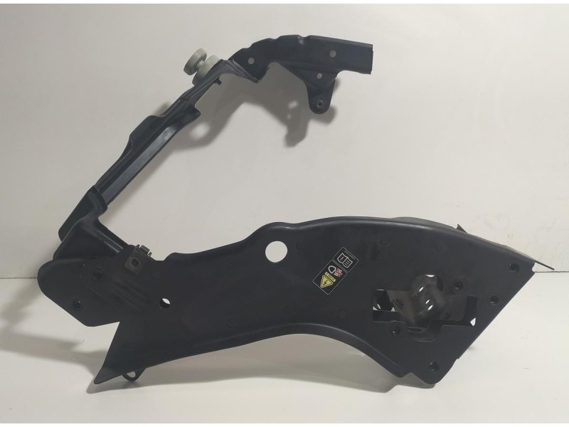 Recambio de soporte faro izquierdo para mercedes-benz clase e (w211) berlina e 220 cdi (211.008) referencia OEM IAM A2116260530 