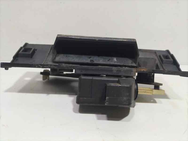 Recambio de maneta exterior porton para peugeot 206 berlina xt referencia OEM IAM N0500094T1 82132 