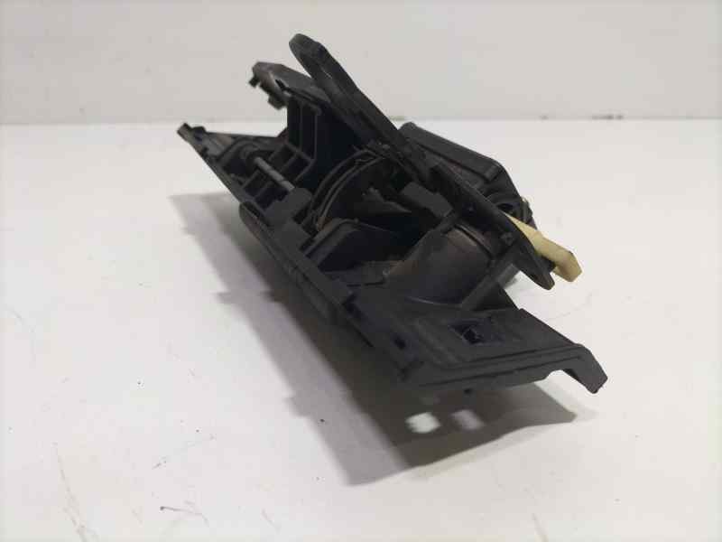 Recambio de maneta exterior porton para peugeot 206 berlina xt referencia OEM IAM N0500094T1 82132 
