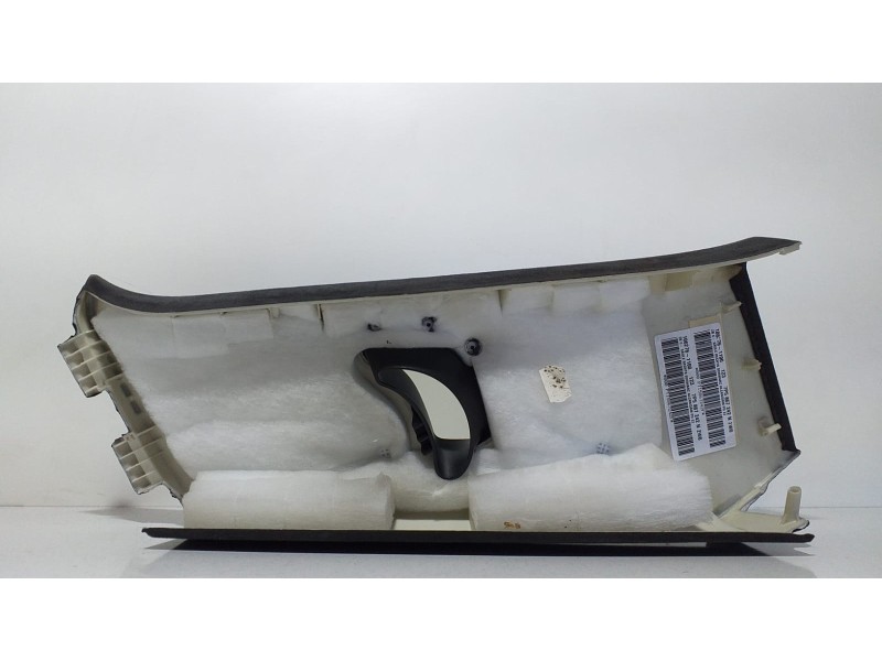 Recambio de molduras traseras para porsche cayenne (typ 92aa) gts referencia OEM IAM 7P5867242N 66381 