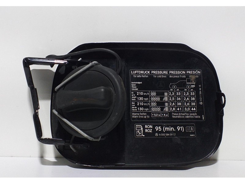 Recambio de tapa exterior combustible para mercedes-benz clase e (w211) berlina e 500 4-matic (211.090) referencia OEM IAM A2117