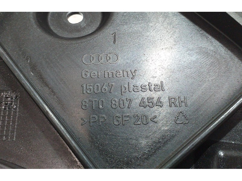 Recambio de molduras traseras para audi a5 coupe (8t) 2.0 tdi quattro referencia OEM IAM 8T0807454RH 54822 