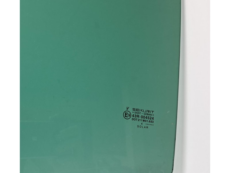 Recambio de luna trasera izquierda para nissan terrano/terrano.ii (r20) aventura referencia OEM IAM ZD30 75991 