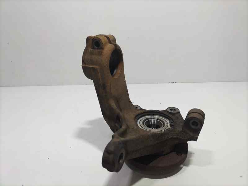 Recambio de mangueta delantera izquierda para peugeot 206 berlina xt referencia OEM IAM KFW 82138 