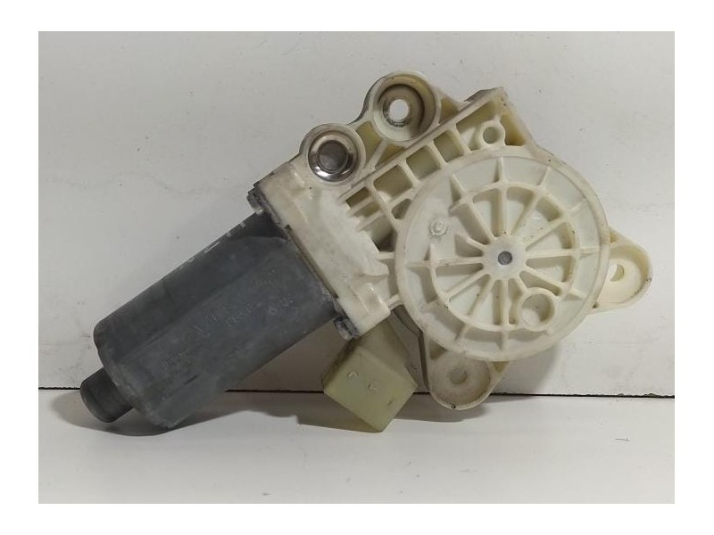 Recambio de motor elevalunas delantero derecho para mercedes-benz clase e (w211) berlina e 220 cdi (211.008) referencia OEM IAM 