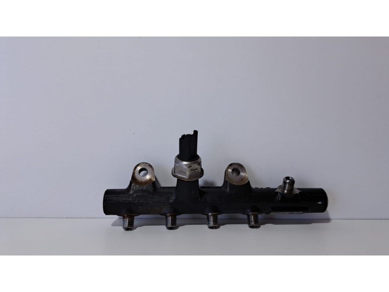 Recambio de rampa inyectora para renault megane iii berlina 5 p 1.5 dci diesel fap referencia OEM IAM H8201225030 75413 R