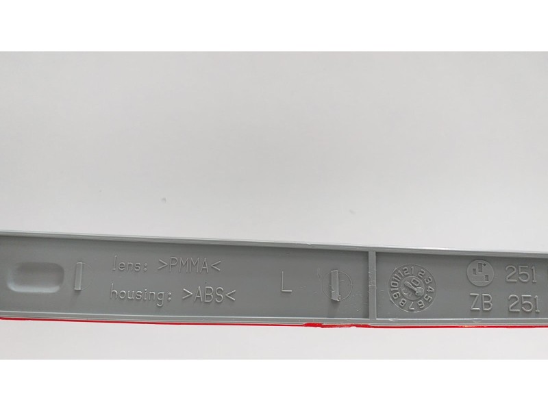 Recambio de catadioptrico trasero izquierdo para bmw x5 (e53) 3.0d referencia OEM IAM 6901571 54091 