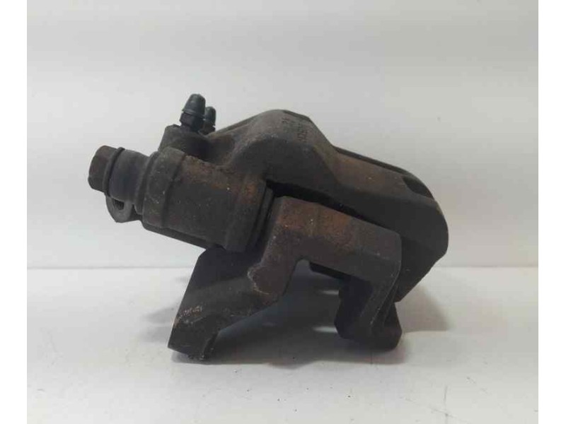Recambio de pinza freno delantera derecha para renault master desde ´98 base, caja cerrada l1h1 rs 3078 referencia OEM IAM S8U77