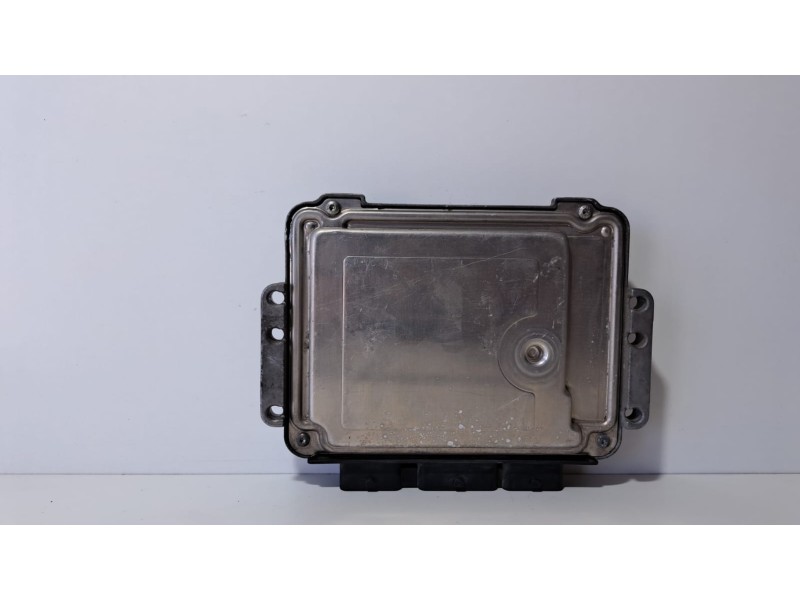 Recambio de centralita motor uce para renault scenic ii 1.9 dci diesel referencia OEM IAM 8200391966 75423 R
