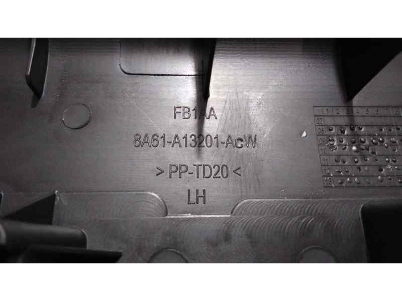Recambio de moldura para ford fiesta (ccn) trend referencia OEM IAM 8A61A13201 46287 