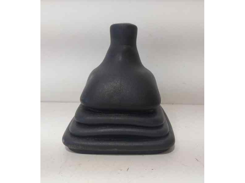 Recambio de guarnecidos palanca cambio para renault master desde ´98 base, caja cerrada l1h1 rs 3078 referencia OEM IAM S8U772 8