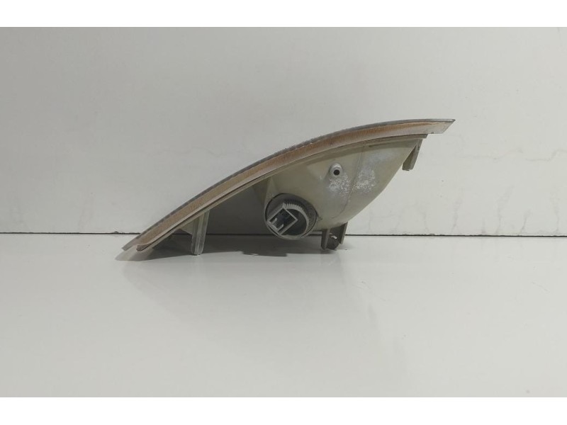 Recambio de piloto delantero derecho para peugeot boxer caja cerr. techo sobreelev. (rs3200)(230)(´02) 1800 td techo elevado ref