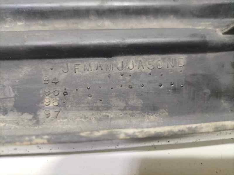 Recambio de moldura bajo faro izquierdo para land rover range rover (lp) 4.6 referencia OEM IAM AWR2011LH 82222 