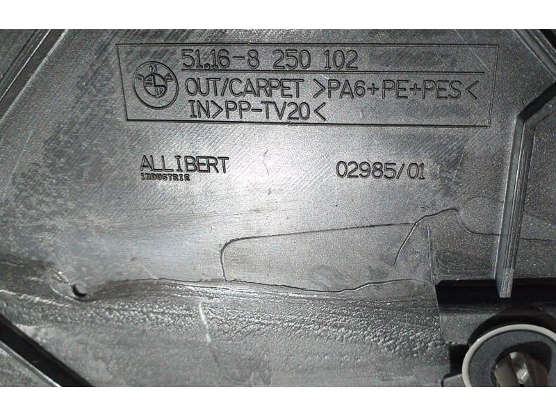 Recambio de molduras delanteras para bmw x5 (e53) 3.0d referencia OEM IAM 51168250102 54126 