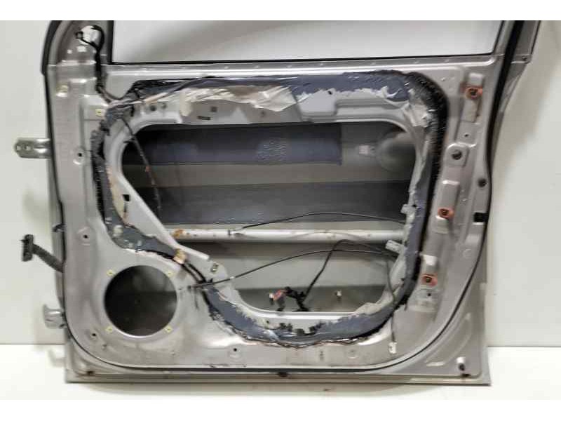 Recambio de puerta delantera derecha para hyundai tucson (jm) 2.0 crdi comfort (4wd) referencia OEM IAM 760042E050 84107 R