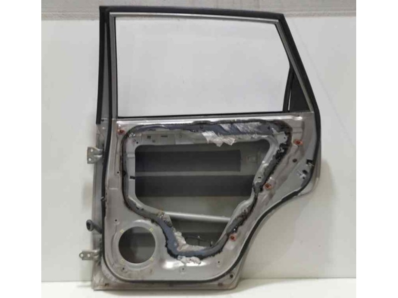 Recambio de puerta trasera derecha para hyundai tucson (jm) 2.0 crdi comfort (4wd) referencia OEM IAM 770042E050 84108 R