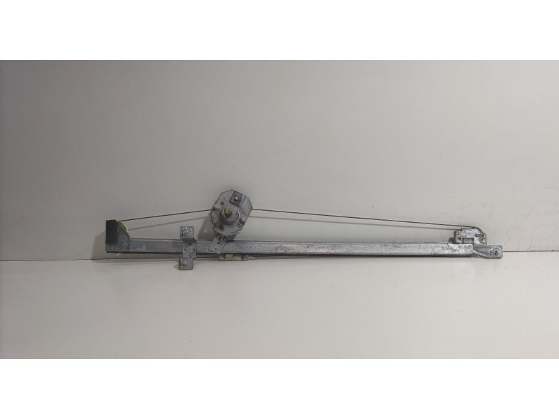 Recambio de elevalunas delantero izquierdo para peugeot boxer caja cerr. techo sobreelev. (rs3200)(230)(´02) 1800 td techo eleva