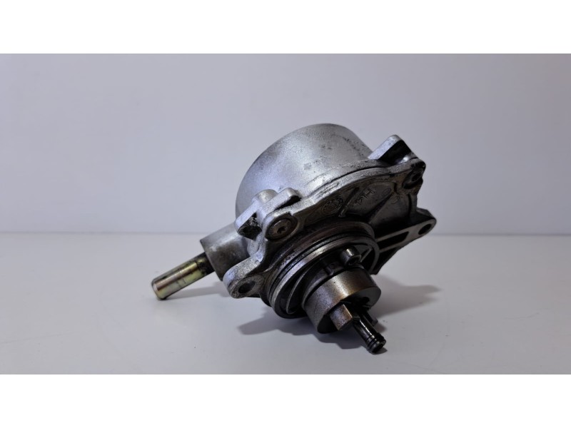 Recambio de depresor freno / bomba vacio para mercedes-benz sprinter 02.00  caja abierta 2.2 cdi cat referencia OEM IAM A6112300