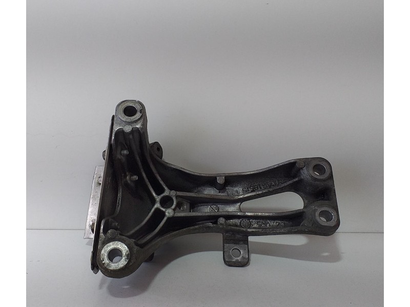 Recambio de soporte motor derecho para audi q5 (8r) 3.0 tdi referencia OEM IAM 8K0199308BJ 68597 
