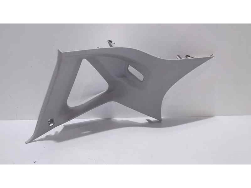 Recambio de molduras traseras para ford fiesta (ccn) trend referencia OEM IAM D1BBA31011ABW 46320 