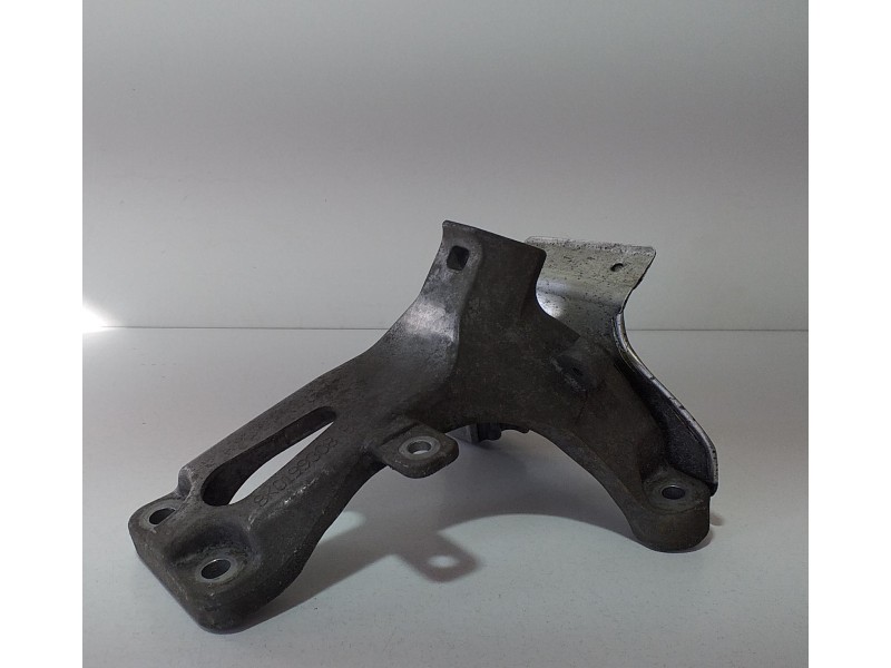 Recambio de soporte motor derecho para audi q5 (8r) 3.0 tdi referencia OEM IAM 8K0199308BJ 68597 