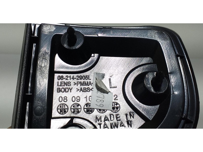 Recambio de catadioptrico trasero izquierdo para mitsubishi l 200 (ka0/kb0) 30 jahre 4wd referencia OEM IAM 108702921 58085 