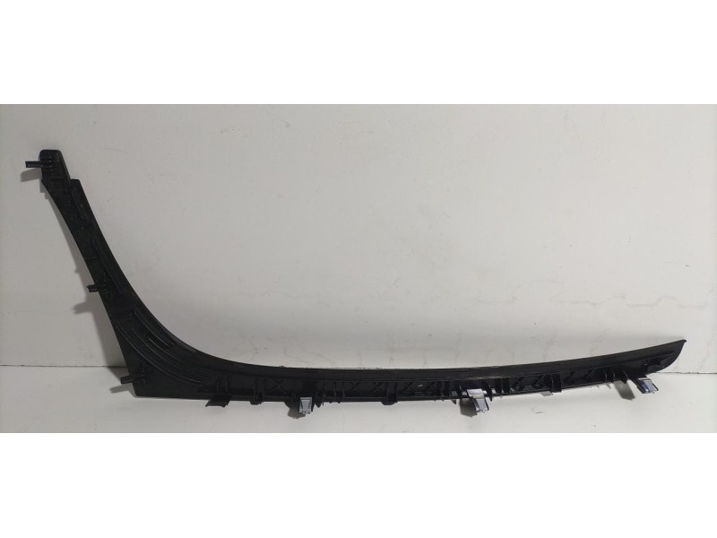 Recambio de molduras delanteras para opel insignia berlina cosmo referencia OEM IAM 13221845 78185 