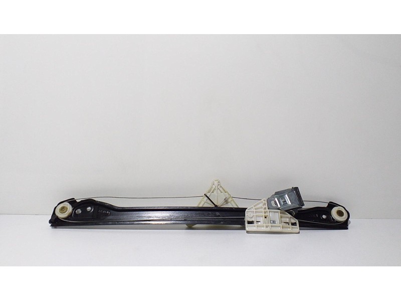 Recambio de elevalunas trasero izquierdo para mercedes-benz clase m (w164) 500 (164.175) referencia OEM IAM 993692104 58118 