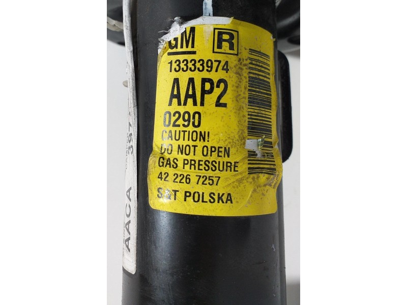 Recambio de amortiguador delantero derecho para opel astra j lim. cosmo referencia OEM IAM 13333974 66032 