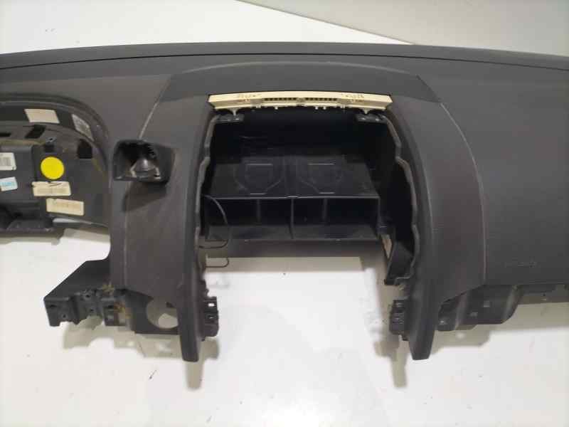 Recambio de salpicadero para volkswagen touareg (7la) tdi v10 referencia OEM IAM 7L6857946 82247 