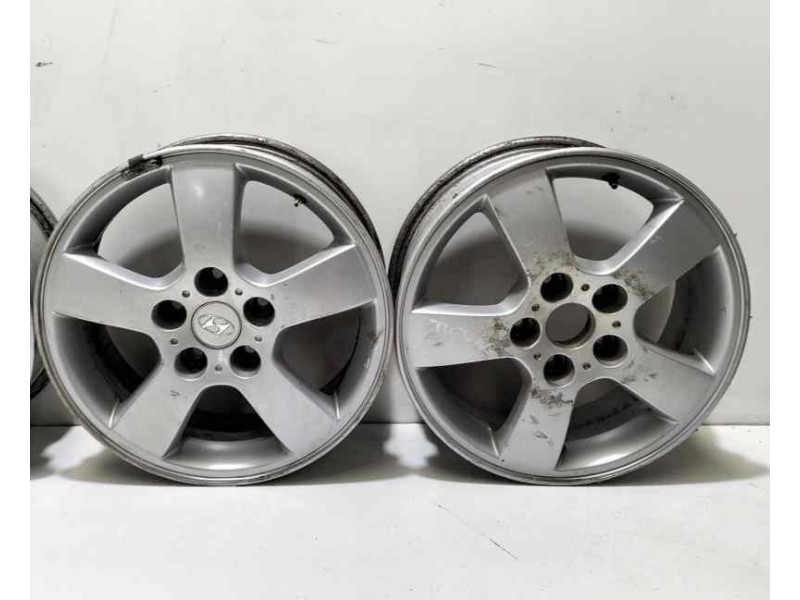 Recambio de juego llantas para hyundai tucson (jm) 2.0 crdi comfort (4wd) referencia OEM IAM 529102E330 84132 R