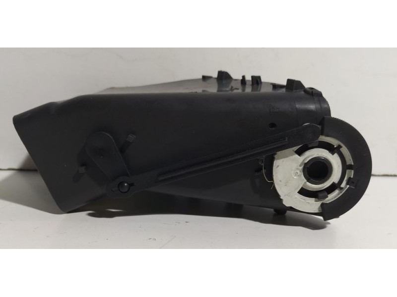 Recambio de rejilla aireadora para opel insignia berlina cosmo referencia OEM IAM 13282235 78198 