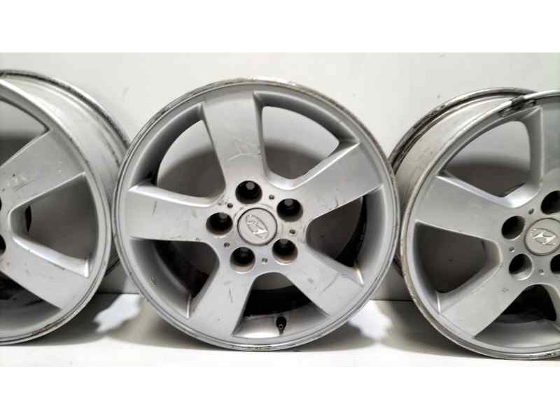 Recambio de juego llantas para hyundai tucson (jm) 2.0 crdi comfort (4wd) referencia OEM IAM 529102E330 84132 R