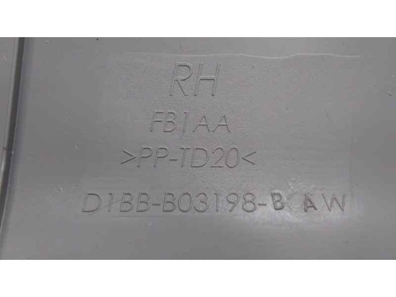 Recambio de moldura para ford fiesta (ccn) trend referencia OEM IAM D1BBB03198 46356 